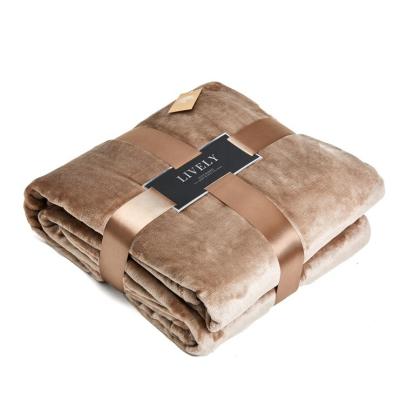 China Borrego custom 100% anti-pilling polyester flannel fabric blankets for double bed for sale