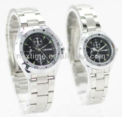 China Non-Specific Hot Sale Couple Watch With Alloy Material And Quartz Movement for sale