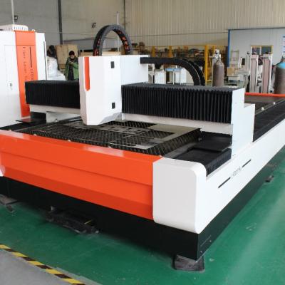 China Faser-Laser-Schneider-Metall 800w 1000w 500w schützen das Umfassen von Quelle IPG Raycus zu verkaufen