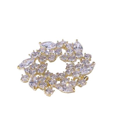 China Meixun Flower Brooch Pin Bouquet Rhinestone Brooches And Crystal Brooch For Women Fashion Women Big Pin Scarf Clip Jewelry Gifts for sale