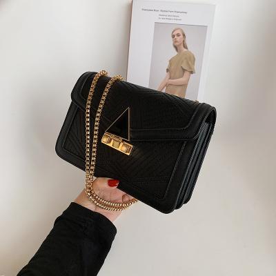 China Lady Hot Wholesale Women Handbag Fashion Design Popular Chain Shoulder Bag for sale