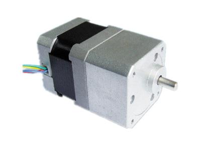 China 42H aansporing Aangepaste NEMA 17 Stepper Motor 12V/36V Geschat voor Lichte Stadiumfaciliteiten Te koop