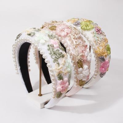 China Pastoral style of new retro fashion embroidery flower woven fabric pearl headband hair bands for women for sale