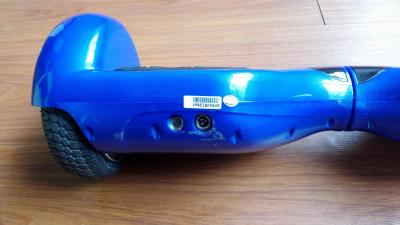 China Blue Standing Smart Electric Self Balancing Scooter Board With Bluetooth Speaker for sale