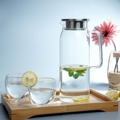 China 1200ml 1700ml Large Customized Sustainable Glass Water Carafe Tea Pitcher for sale