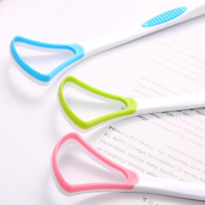 China 2021 Colorful Plastic Pp+tpr Tongue Cleaner Copper Tongue Cleaner Silicone Tongue Coating Cleaning Brush Tongue Remover Scraper for sale