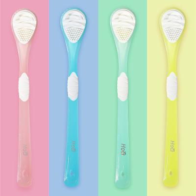 China For Home Wholesale Plastic Side Scraper Double Side Brush Cleaner Cleaning Oral Hygiene Use Oral Care Tool for sale