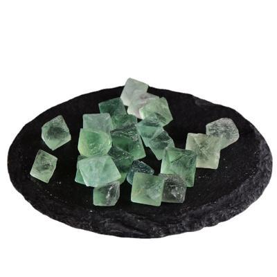 China Wholesale Natural China Constellation Prayer Stone Ore Octahedral Transparent Green Fluorite for sale