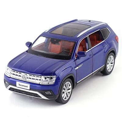 China Diecast Toy 1:32 Scale Die Cast Model Pull Back Sound And Light Teramont Alloy Car Toy Car Kid Gifts Car Model for sale