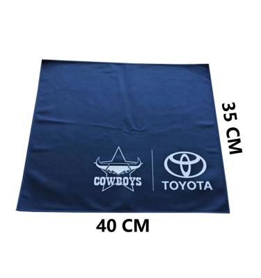 China QUICK-DRY Microfiber Towel Custom Logo Sports Club Cleaner With Dirt Scrub Side And Soft Cleaning Side small size for sale