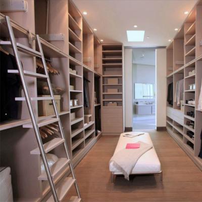 China (Other) Adjustable Modern Style Walk In Wardrobe Luxury Wooden Walk In Closet for sale