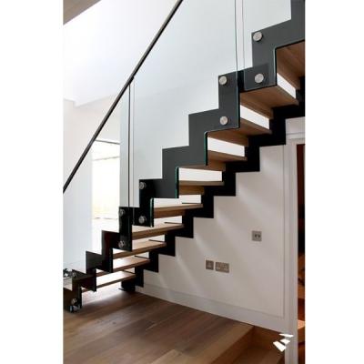 China Modern Internal Wood Treads Staircase Zigzag Stringer Stairs for sale