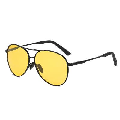 China Wholesale Custom Logo Polarized Man Sun Glasses Men Yellow Sunglasses Fashion Sun Glasses Supplier Spring Leg Sun Glasses for sale