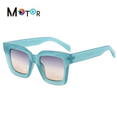 China Wholesale Custom Made Clear Glass PC Frame Women Low MOQ Fashion Glass Ship Ready Ship Eyewear Sunglasses for sale