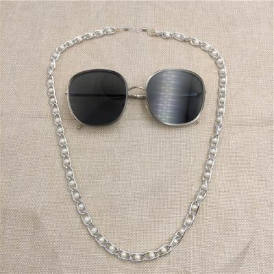 China Fashion silver chain with chime glass retainer fit sunglasses eyewear aluminum monocle chain for women 70cm for sale