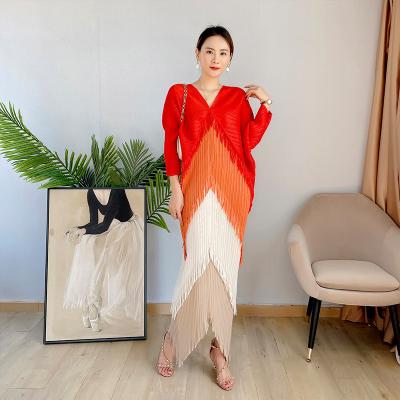 China Anti-Static Pleated V-neck Color Bat Sleeve Fishtail Fringe Dress Loose Thin Temperament Fashion Long Pleated Skirt Women's Dress for sale