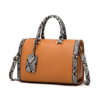 China PORTABLE Casual Women Bag Fashion Boston Bags Wild Snake Pattern Shoulder Messenger Pillow Bag Large Capacity Handbag for sale