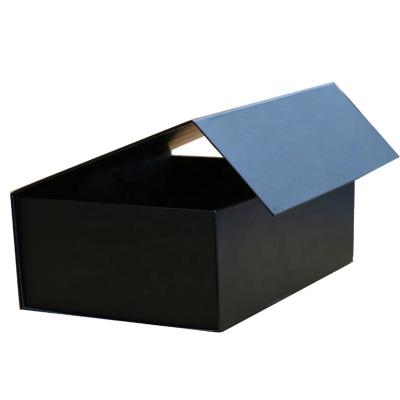 China Recycled Materials Custom Magnetic Matte Black Foldable Cardboard Paper Eco-Friendly Closing Packaging Boxes For Clothes for sale