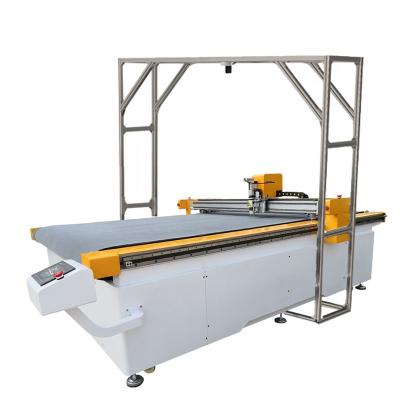 China Printing Shops Digital Cutter PVC Vinyl Sticker CCD Placing Cutting Picture Frame Knife Flatbed Cutting Machine With Camera for sale