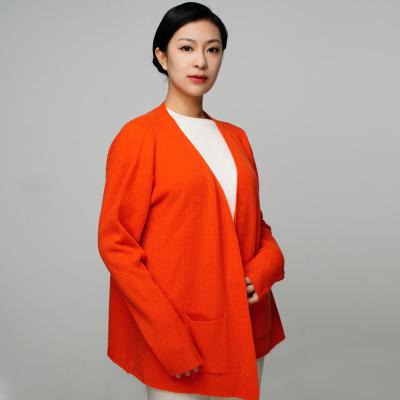 China 2022 Anti-wrinkle popular V-neck cardigans 100% pure cashmere women cardigan sweater Al por mayor cardigans long for sale