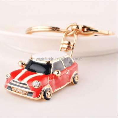 China Bag Key Chain Pendant Gold Plated Customized Beatles Car Key Chain Stylish Metal Car Key Chain for sale