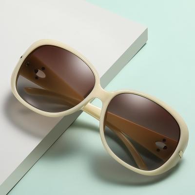 China Fashion sunglasses 2022 goods ready round vintage brand design sunglasses big frame women's sunglasses for women for sale