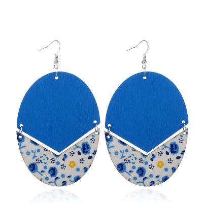 China FASHIONABLE Wooden New Pattern Wooden Earrings Leopard Oval Earrings Exaggerated Long Wooden Block Earrings for sale