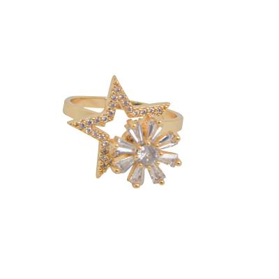 China Beautiful Design FASHIONABLE Jewelry Brass Flower Rings With Ring Women's Gold Plated Rings for sale