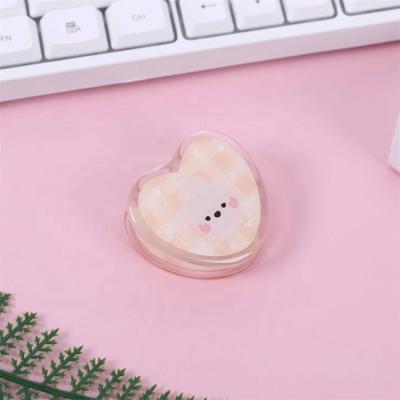 China Europe No MOQ Manufacturing Customized Popular Anime Logo Acrylic Closure New Design Cartoon Kawaii Clips for sale