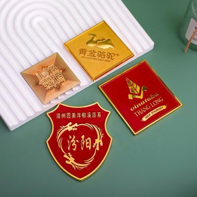 China China Wholesale Custom Painted Hard Metal Crafts Alloy Metal Name Plate Manufacturer for sale