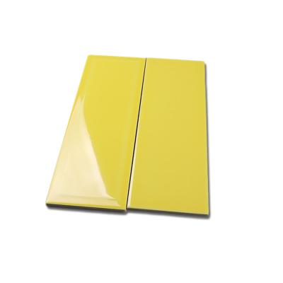 China Teja de cerámica brillante amarilla 100 x 100 del subterráneo del palillo de la cáscara de las tejas de la pared del cuarto de baño en venta