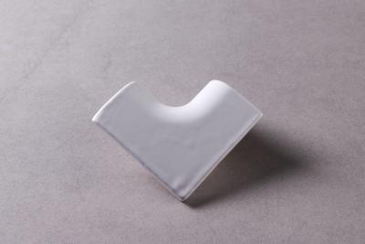 China Bar Hotel Ceramic Tile Corner Trim Curved Tile Edging Trim White Black Color for sale