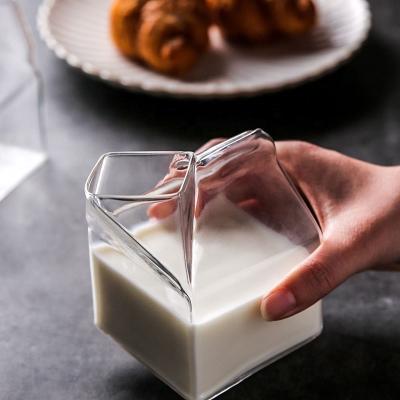 China CLASSIC Transparent Glass Cup Breakfast Milk Fashion Microwave Square Home Kitchen Kitchen for sale