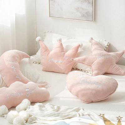 China Cute Price Anti-Static Lucky Star Kids Bedroom Pillows Kids Room Decor Plush Toy Moon Pillows For Children for sale