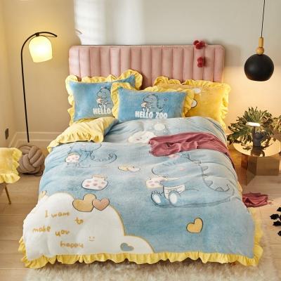 China Factory Wholesale Anti-Static Flannel Cartoon Embroidery Bedding Sets for sale