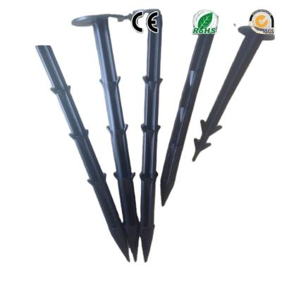 China Plastic With Plastic Iron 10In Iron Ground Pegs For Weed Mat for sale