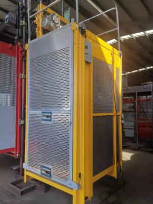 China SC150 Vertical Freight Elevator Or Electric Passenger 1.5t Rated Load For Oilfield for sale