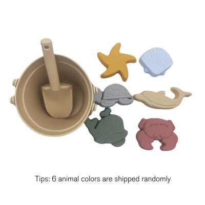 China BPA FREE Portable Summer Outdoor Toys Kids Beach Sand Toys Set Silicone Beach Buckets Beach Toys GSL044 for sale