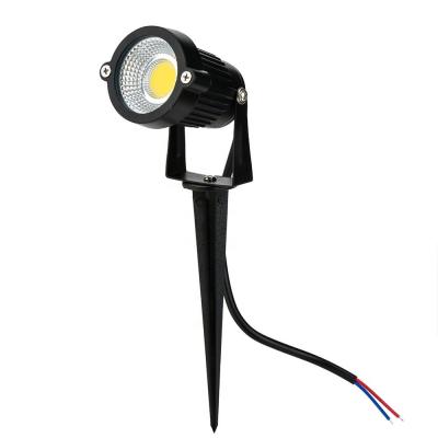 China 2022 LANDSCAPE High Bright Matrix Cast Aluminum Led Flood Light Housing 12v Led Garden Lights With Spike for sale