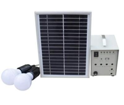 China 30w 50w 100w Portable Solar Powered Warehouse Mini Power Indoor Lighting System Kits For Head Office for sale