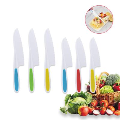 China New Arrival Kitchen Fruit Vegetable Salad Cake Lettuce Eco-Friendly Knife PP Plastic Kids Safe Knife for sale