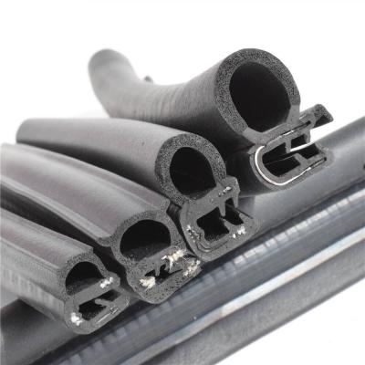 China Uitstekende weerbestandheid EPDM-schuimrubber 10-20% compressie set 1-5 MPa Treksterkte Te koop