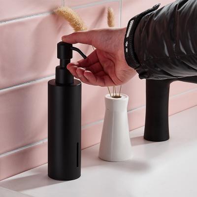 China Modern Black Stainless Steel Liquid Soap Dispenser Pump Freestanding Bathroom Accessories for sale