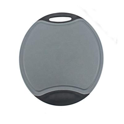 China Sustainable Shape Plastic Oval Cutting Board for sale