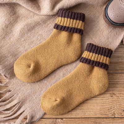 China 2021 Winter Soft Women's Warm Feeling Terry Socks Thick Wool Tube Ladies Socks Casual Snow and Floor Socks for sale