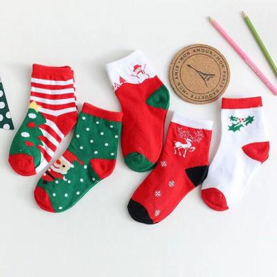 China Soft Soft Feeling 2021 Winter Kids Christmas Cotton Socks Fashion Multiple Styles Christmas Socks For Kids 1-12 Year Old for sale