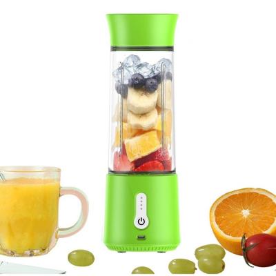 China Factory Hand USB Blenders Portable Juice Fruit Extractor Portable Fresh Rechargeable Juicer Rechargeable Blender/Wholesale Portable Blender Fruit Power Bank Fruit Juicer for sale