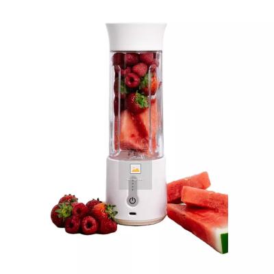 China Portable Electric Blenders 500ml High Capacity Blender/Power Bank Portable Rechargeable Juice Cup Fruit Blender Portable Blender 6 Blades Usb Juicer for sale