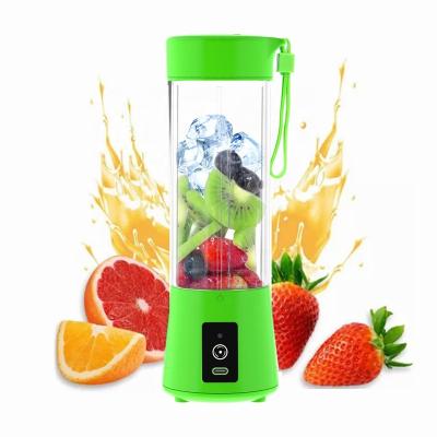 China Portable Rechargeable Portable Outdoor Camping Fruit Blender Fruit Blender Juicer China Factory Blender/Vegetable Rechargeable Blender Juicer Power Bank for sale