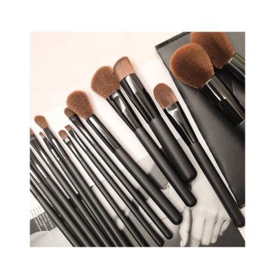 China Angular Blush Black OEM 15PCS Makeup Brush Set Custom Logo Cosmetic Brush Free Sample Premium Makeup Brush Set for sale